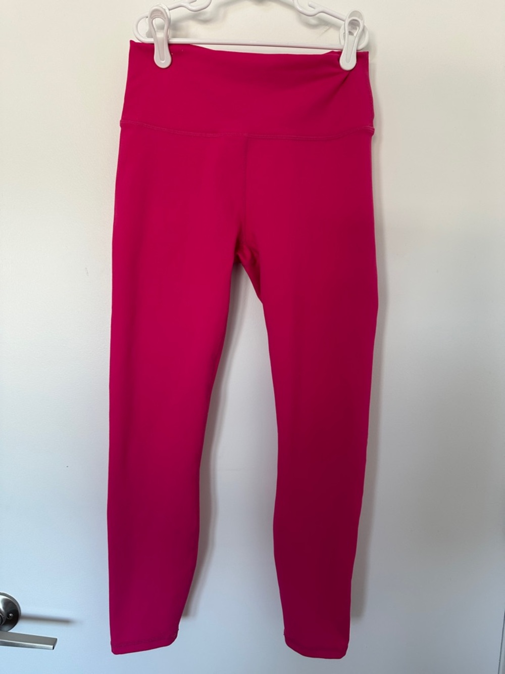 Women’s High-Waist Leggings in Bright Pink